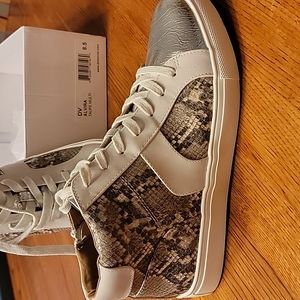 Dolce Vita Brand New In Box, Size 8.5